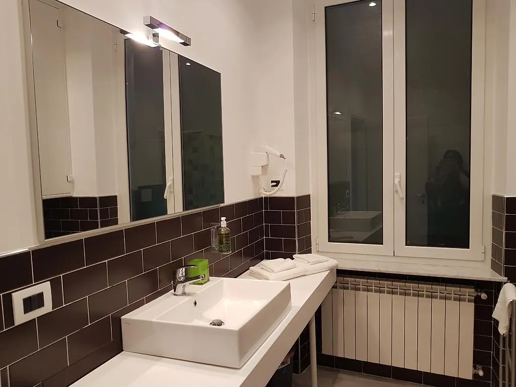 Bed & Breakfast St Martin R&B Bed and Breakfast Genova Italia